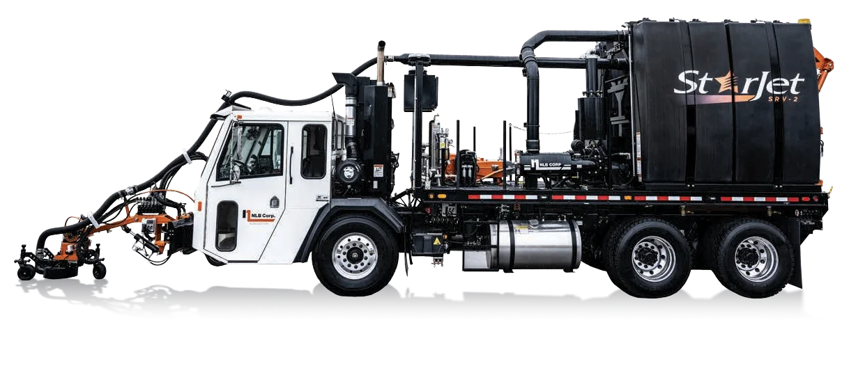 NLB StarJet SRV-2 truck with front-mounted removal head and recovery tanks